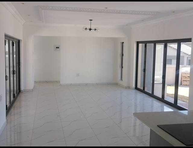 4 BEDROOM HOUSE FOR SALE IN BENDOR
